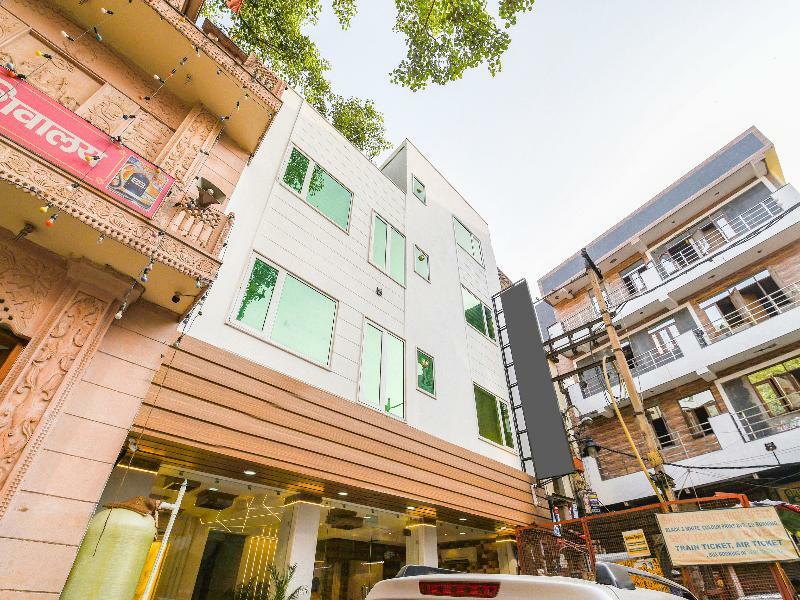 Oyo 15836 Pleasure River Front Resort Tuem Ngoại thất bức ảnh