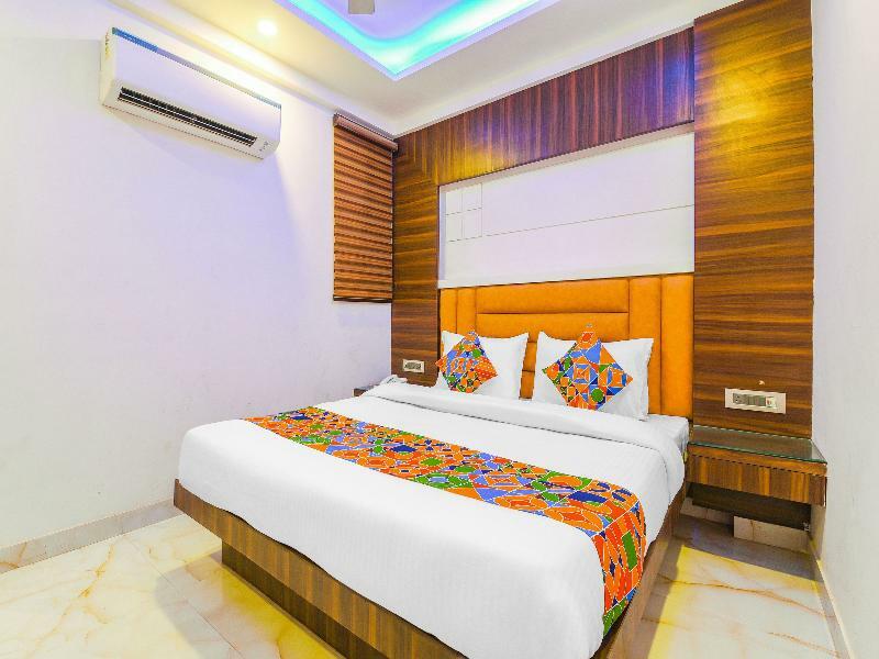 Oyo 15836 Pleasure River Front Resort Tuem Ngoại thất bức ảnh