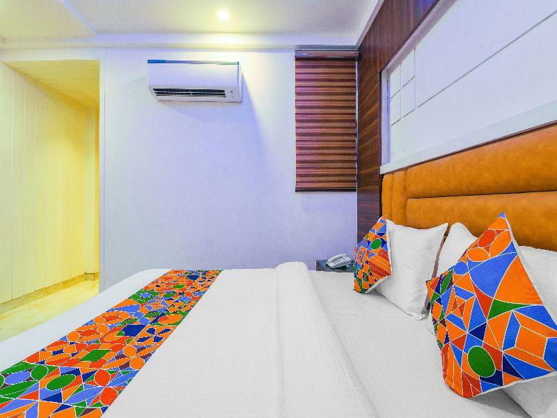 Oyo 15836 Pleasure River Front Resort Tuem Ngoại thất bức ảnh