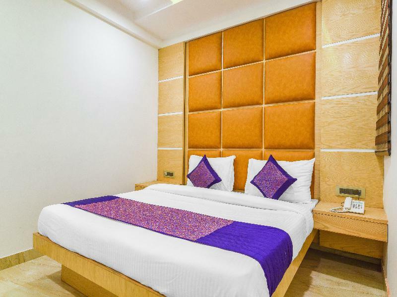 Oyo 15836 Pleasure River Front Resort Tuem Ngoại thất bức ảnh